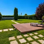 Le Clos De Semesterbostad *