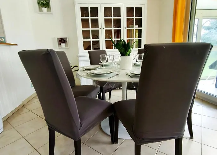 بيت للعطل Le Clos De *